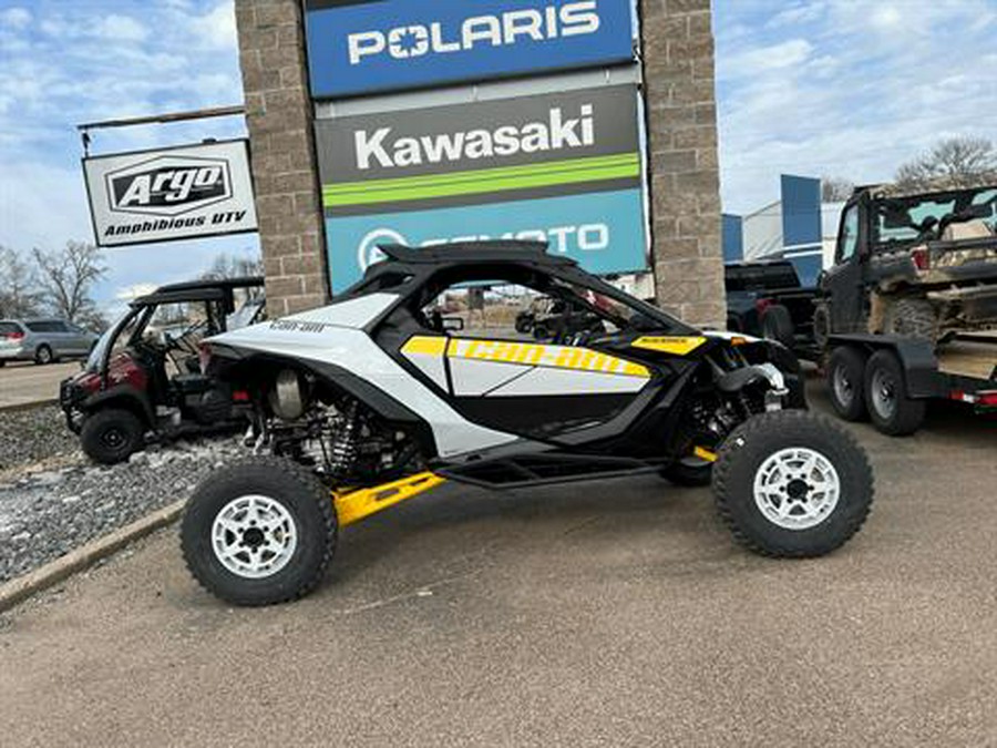 2024 Can-Am Maverick R 999T DCT