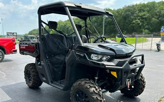 2024 Can-Am Defender XT HD10