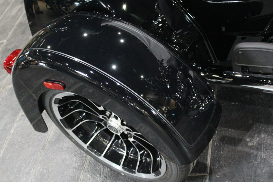 FLTRT 2024 Road Glide 3