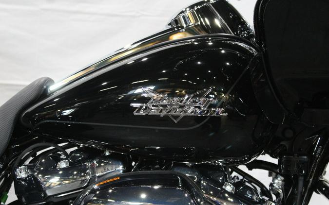 FLTRT 2024 Road Glide 3