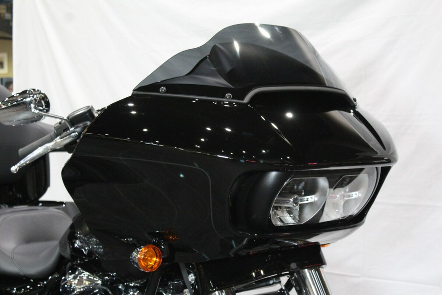 FLTRT 2024 Road Glide 3