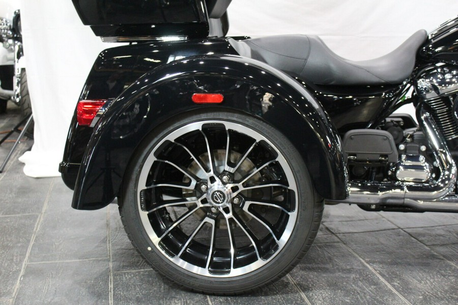 FLTRT 2024 Road Glide 3