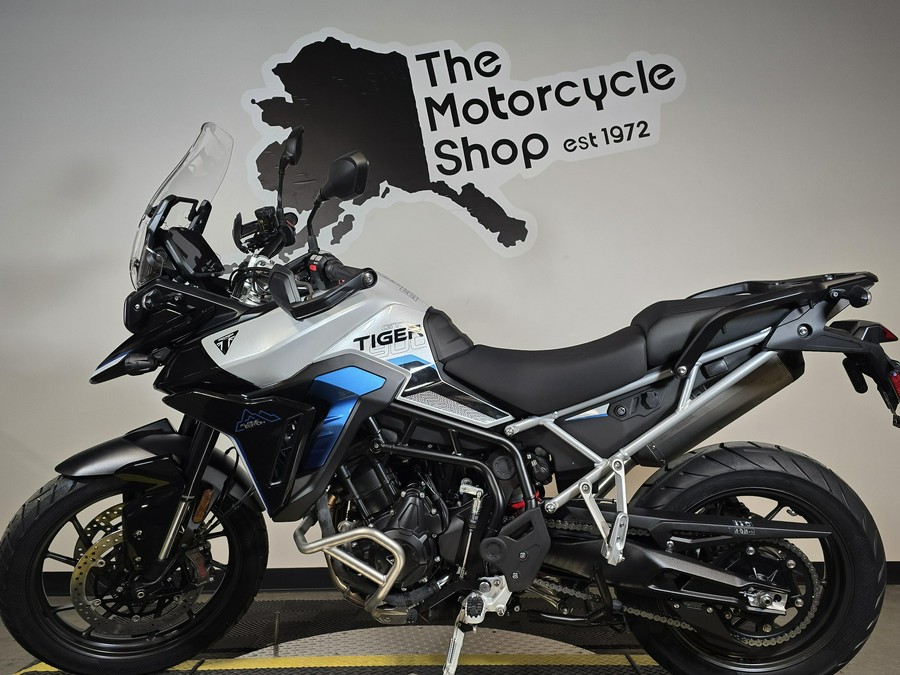 2026 Triumph TIGER 900 GT PRO ALPINE EDITON