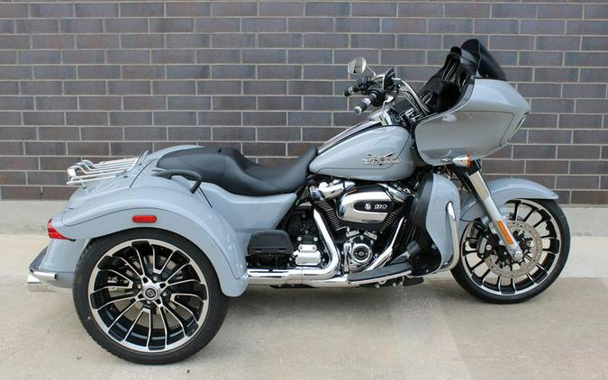 2025 Harley-Davidson® FLTRT - Road Glide® 3