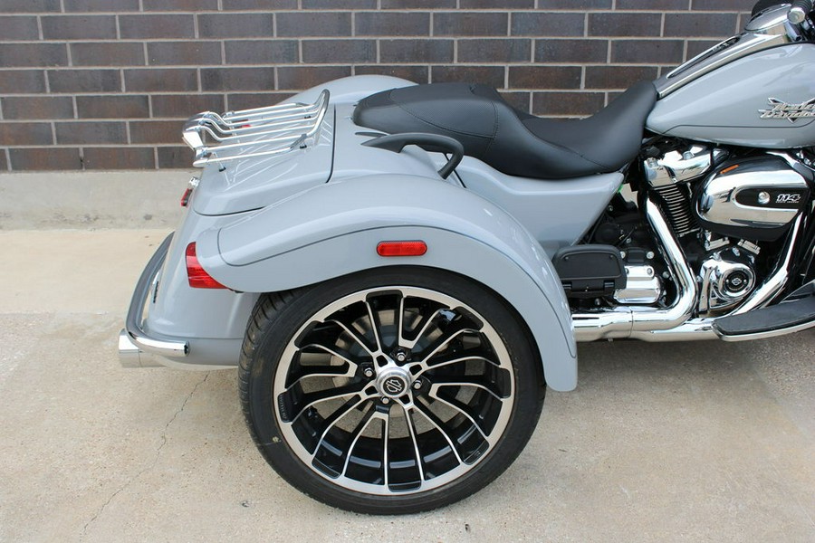 2025 Harley-Davidson® FLTRT - Road Glide® 3