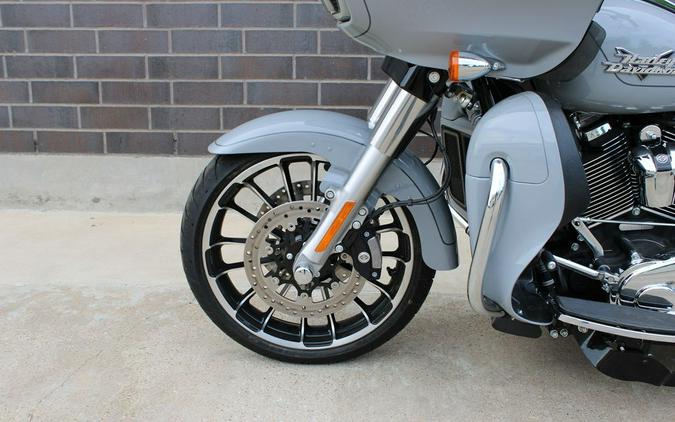 2025 Harley-Davidson® FLTRT - Road Glide® 3