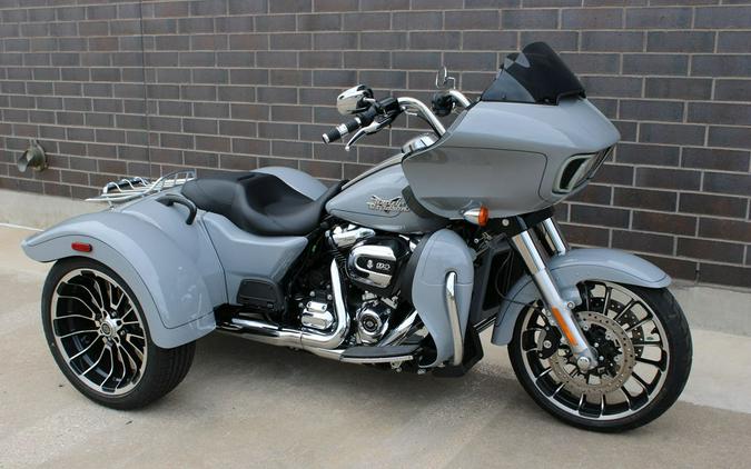 2025 Harley-Davidson® FLTRT - Road Glide® 3