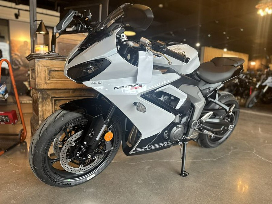 New 2025 Triumph DAYTONA 660