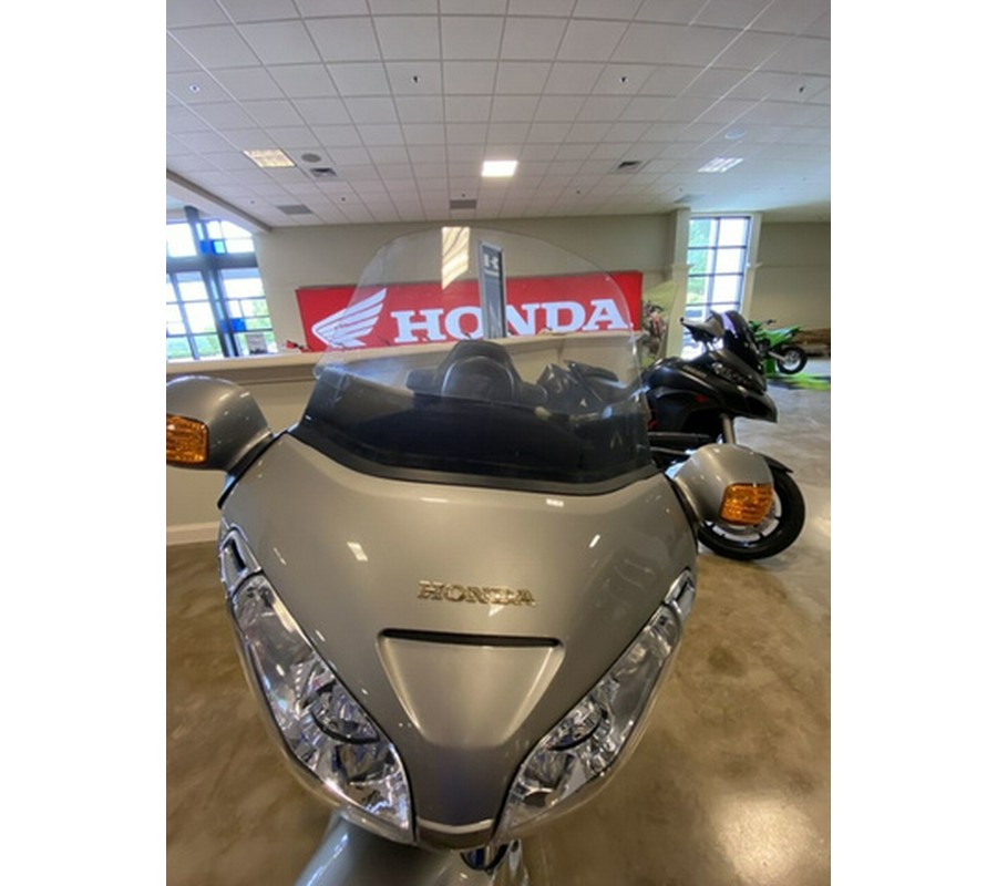 2002 Honda GL18002