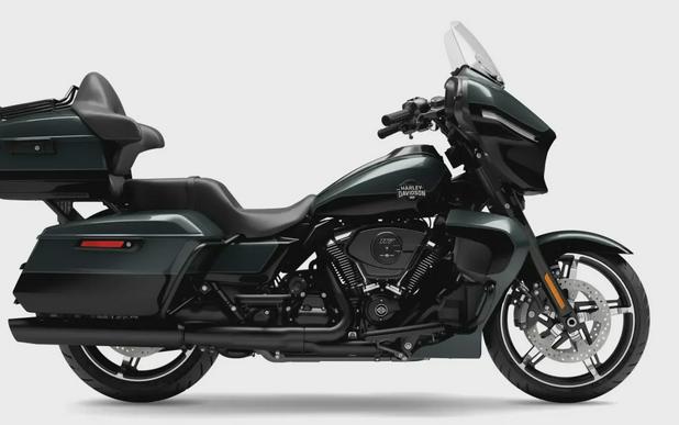 2025 Harley-Davidson® Street Glide® Ultra Iron Horse Metallic / Vivid Black - Black Finish