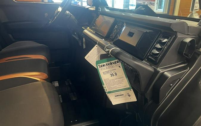 2026 Can-Am Defender MAX Lone Star Cab HD11