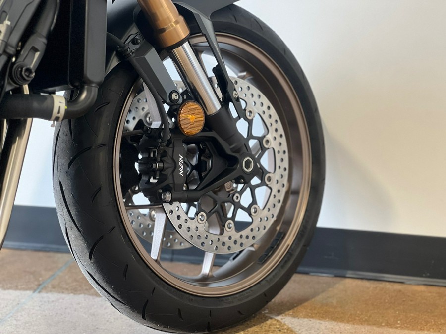 2025 Honda CB650R E-Clutch