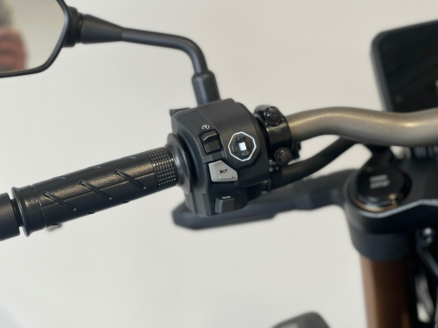 2025 Honda CB650R E-Clutch