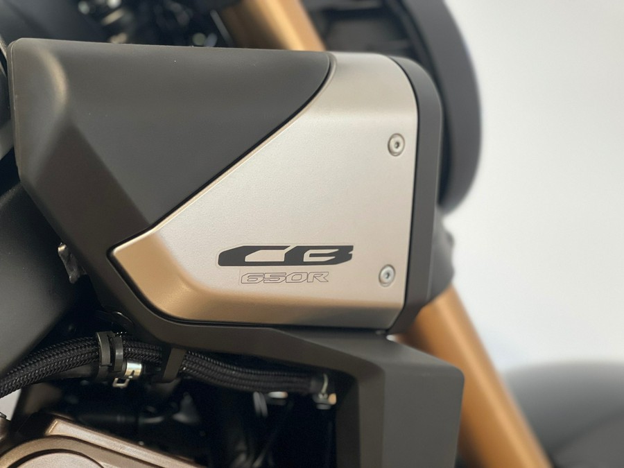 2025 Honda CB650R E-Clutch