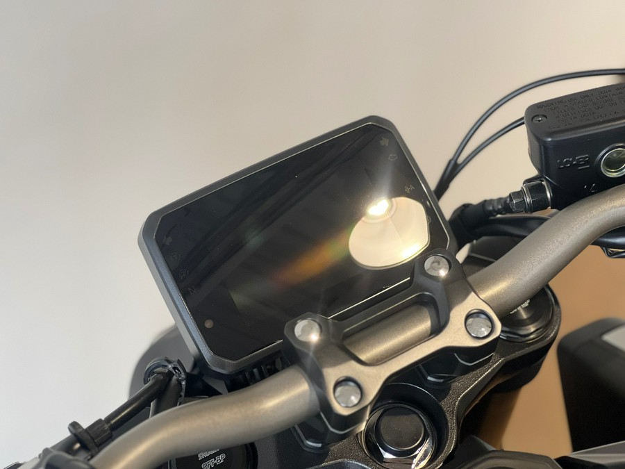 2025 Honda CB650R E-Clutch