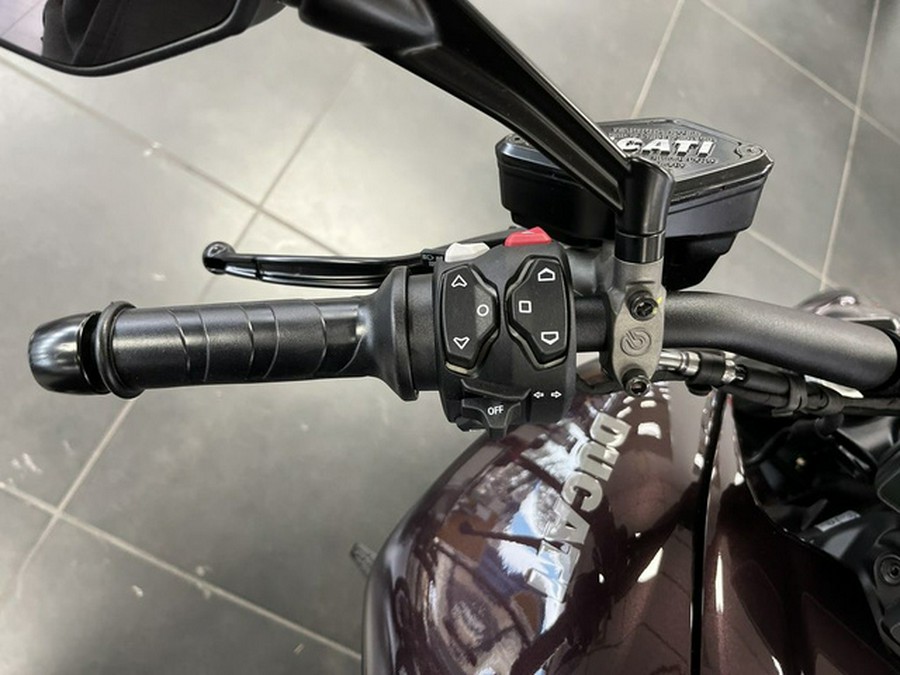 2026 DUCATI XDiavel V4 Black Lava