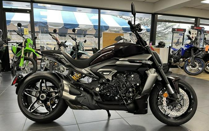 2026 DUCATI XDiavel V4 Black Lava