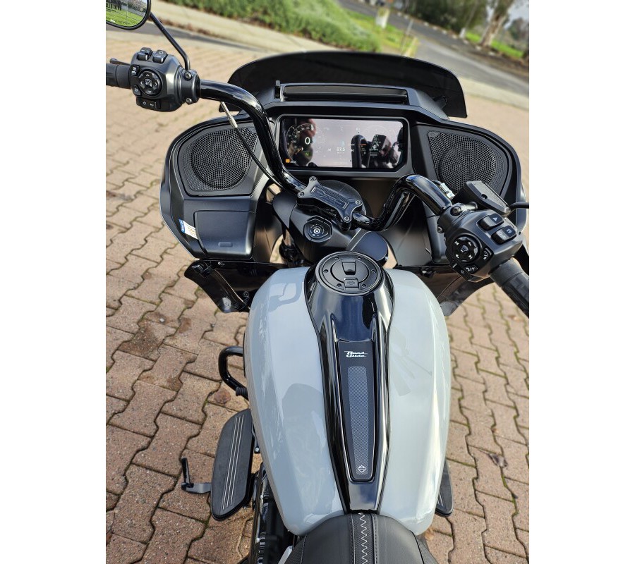 FLTRX 2025 Road Glide™