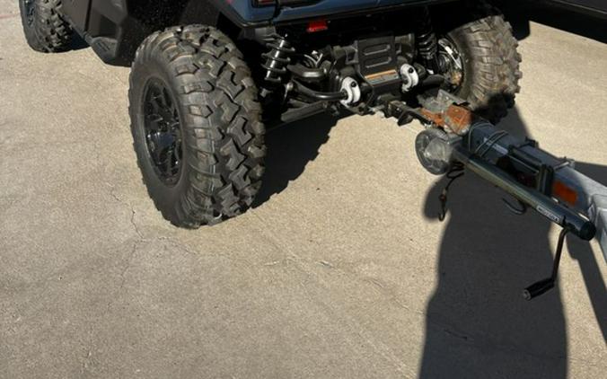 2026 Can-Am Defender XT CAB HD11