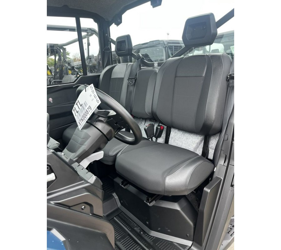 2026 Can-Am Defender XT CAB HD11