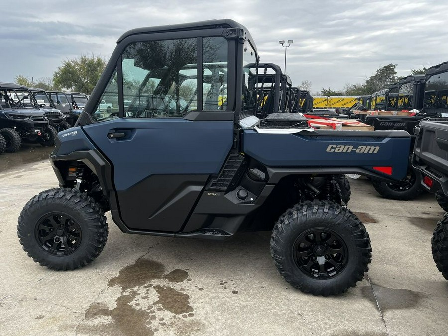 2026 Can-Am Defender XT CAB HD11