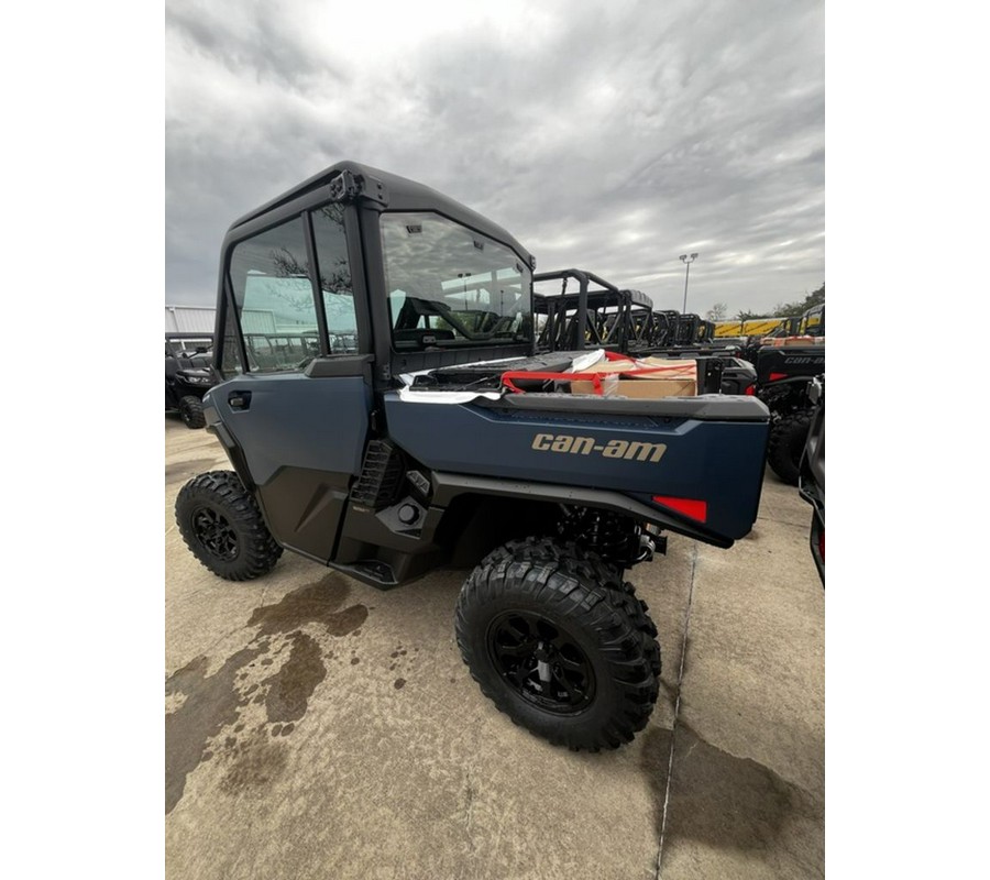 2026 Can-Am Defender XT CAB HD11