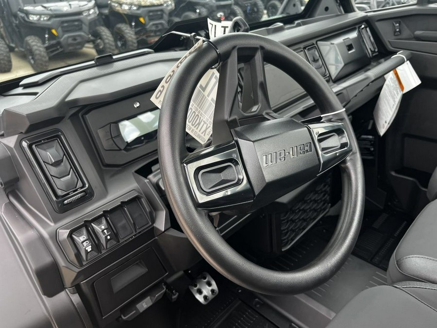 2026 Can-Am Defender XT CAB HD11