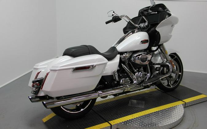 2024 Harley-Davidson® Road Glide® White Onyx Pearl