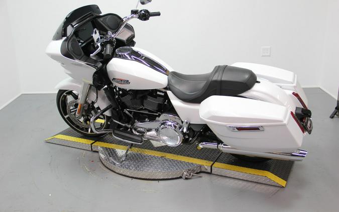 2024 Harley-Davidson® Road Glide® White Onyx Pearl