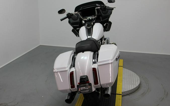 2024 Harley-Davidson® Road Glide® White Onyx Pearl