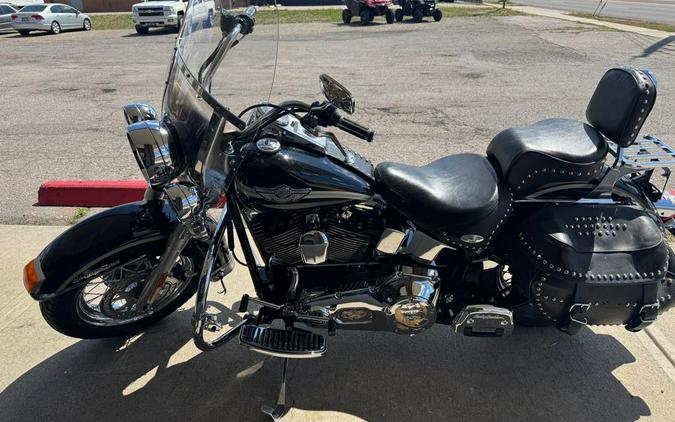 2003 Heritage Softail Classic FLSTC - Harley-Davidson®