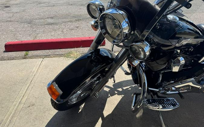 2003 Heritage Softail Classic FLSTC - Harley-Davidson®