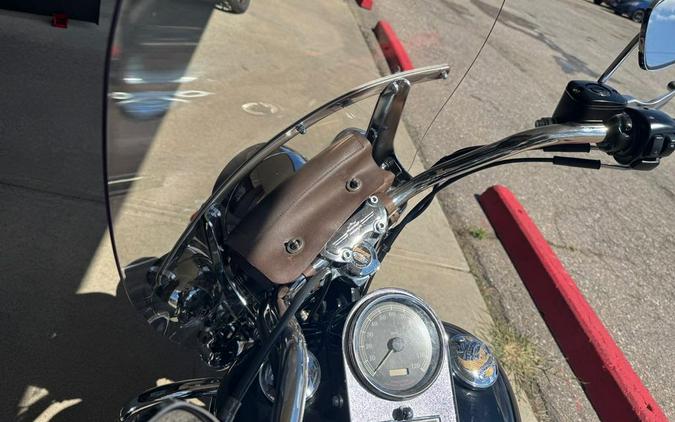 2003 Heritage Softail Classic FLSTC - Harley-Davidson®