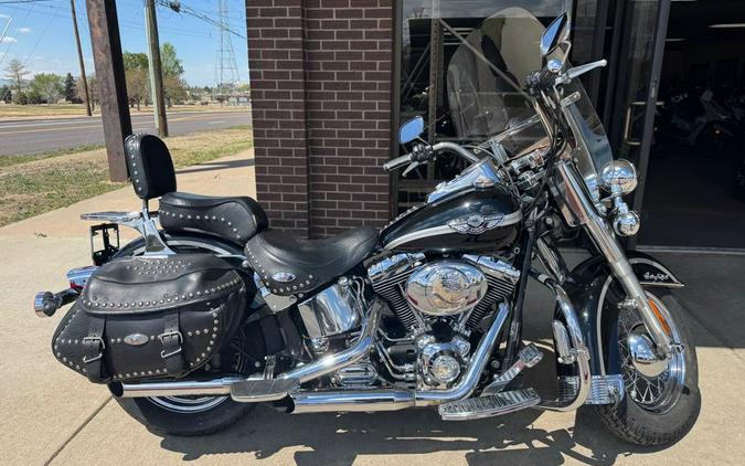 2003 Heritage Softail Classic FLSTC - Harley-Davidson®