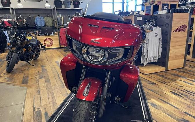 2024 Indian Motorcycle® Pursuit® Limited® with PowerBand Audio Package Sunset Red Metallic