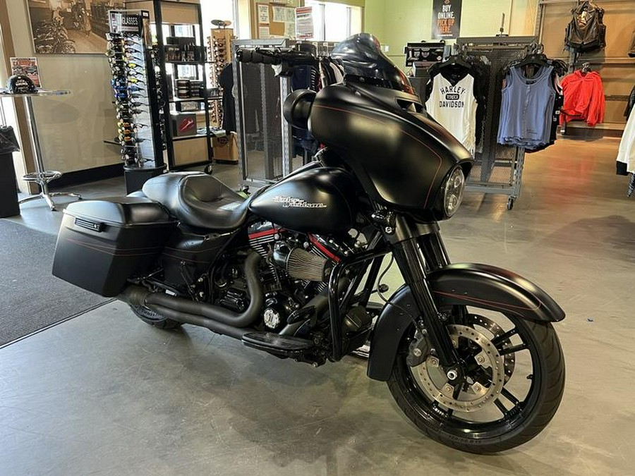 2016 Harley-Davidson® FLHXS - Street Glide® Special