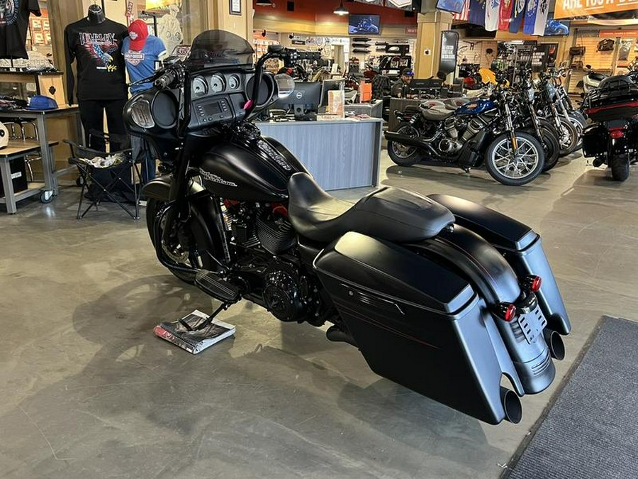 2016 Harley-Davidson® FLHXS - Street Glide® Special