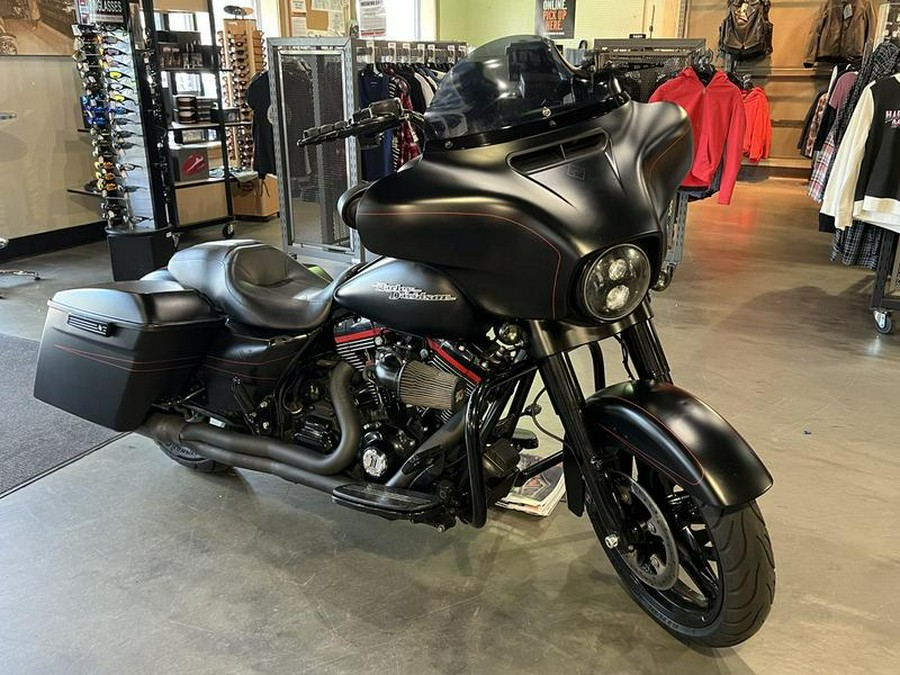 2016 Harley-Davidson® FLHXS - Street Glide® Special