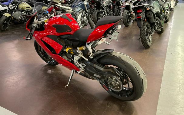 2024 Ducati Panigale V2