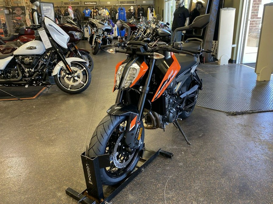 2024 KTM Duke 790