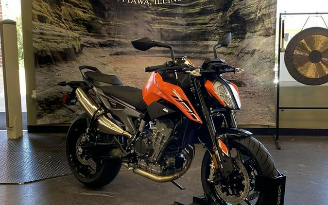 2024 KTM Duke 790