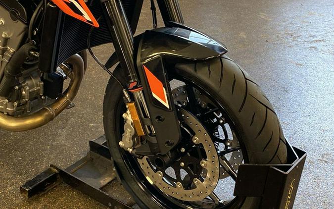 2024 KTM Duke 790