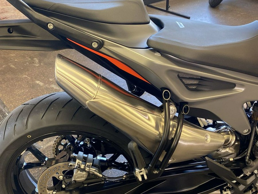 2024 KTM Duke 790