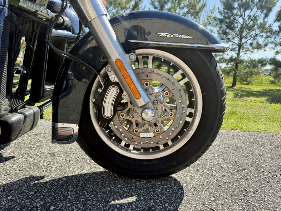 2016 Harley-Davidson Tri Glide Ultra flhtcutg