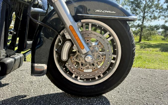 2016 Harley-Davidson Tri Glide Ultra flhtcutg