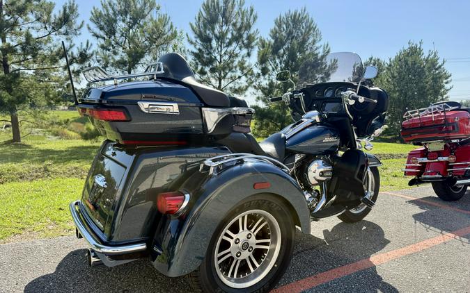 2016 Harley-Davidson Tri Glide Ultra flhtcutg