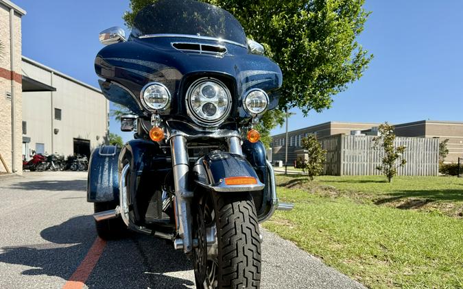 2016 Harley-Davidson Tri Glide Ultra flhtcutg
