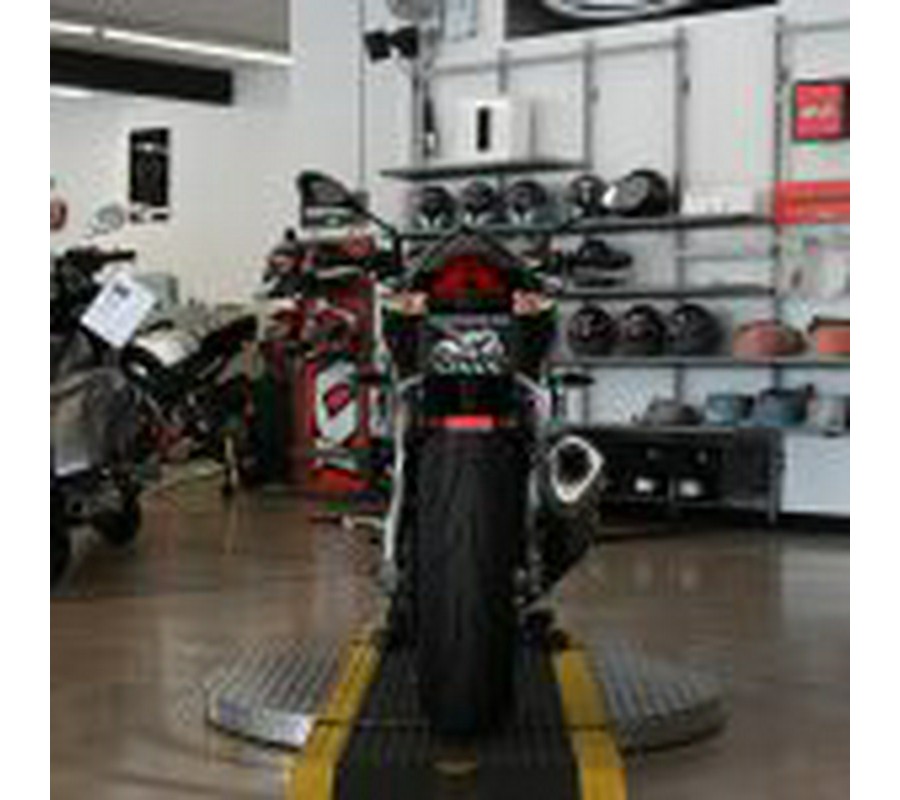 2013 Aprilia Tuono V4 R APRC