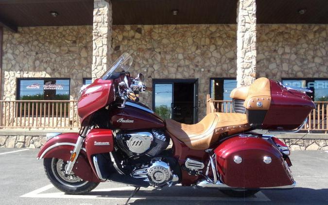 2018 Indian Motorcycle® Roadmaster® ABS Burgundy Metallic