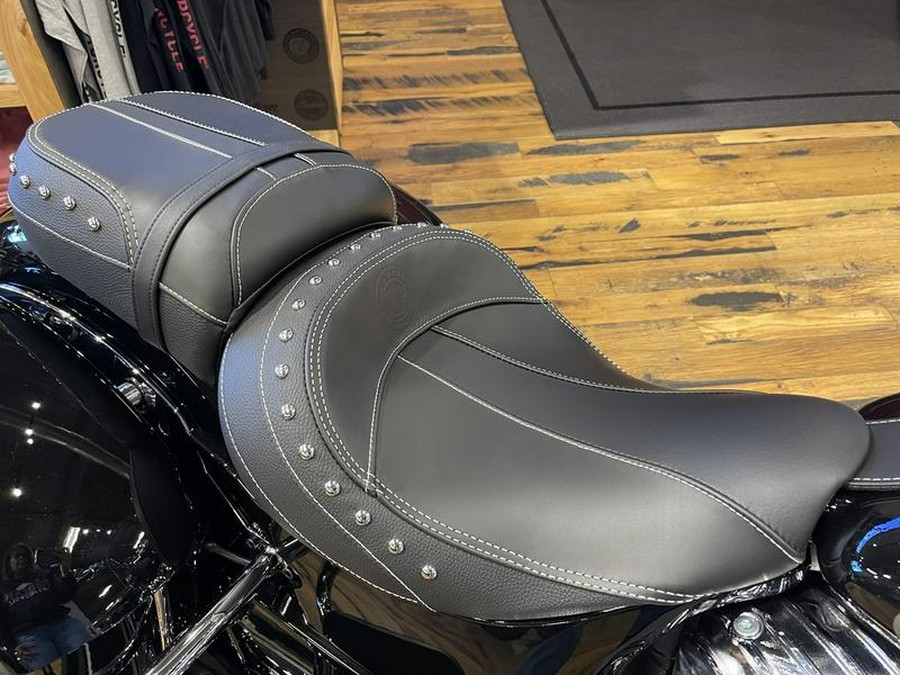 2024 Indian Motorcycle® Springfield® Black Metallic/Titanium Metallic